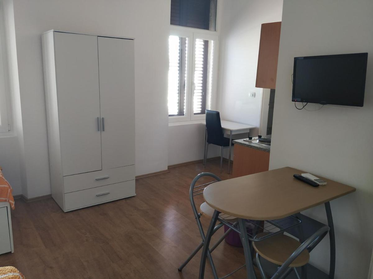 Apartments Todorovic Пула Экстерьер фото